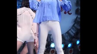 公众号【91公社】韩国气质短发美女白色性感紧身裤高跟鞋热舞特写镜头